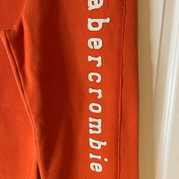 Abercrombie sweatpants - Picture 2 of 6